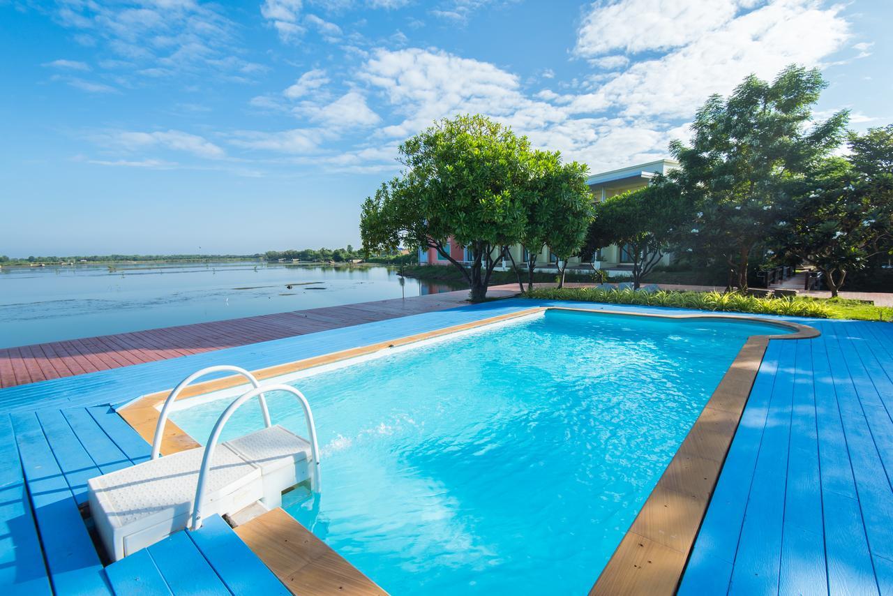 Baan Talay See Cream Resort Samut Songkhram Exterior foto