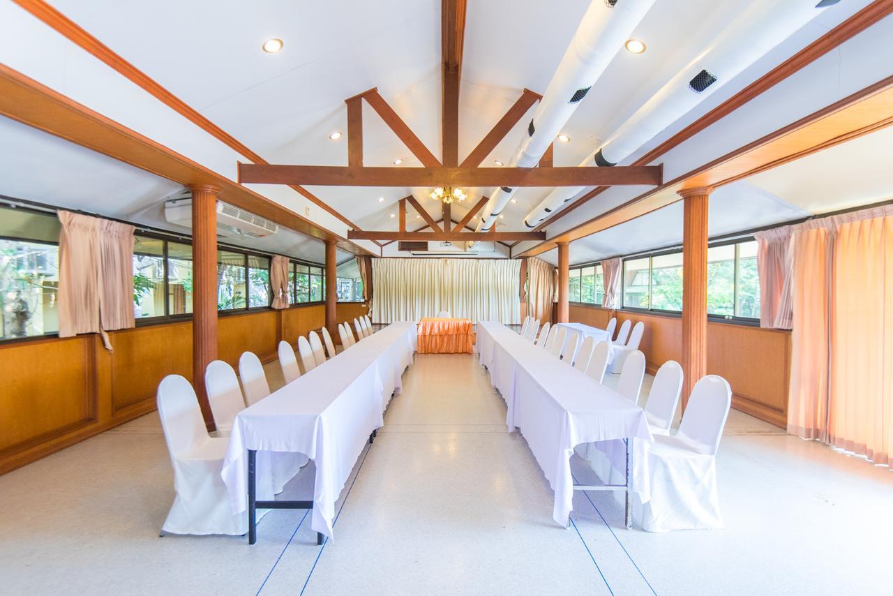 Baan Talay See Cream Resort Samut Songkhram Exterior foto