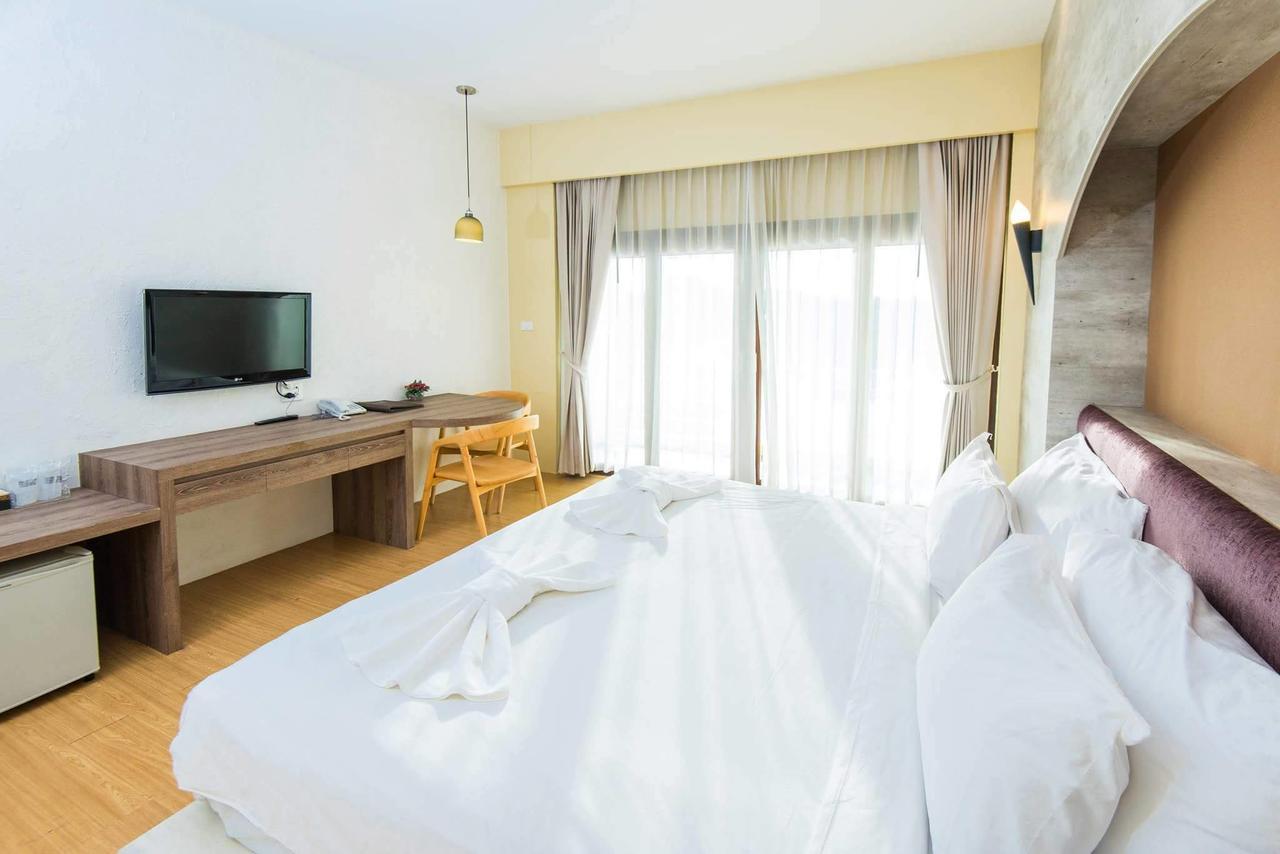 Baan Talay See Cream Resort Samut Songkhram Exterior foto