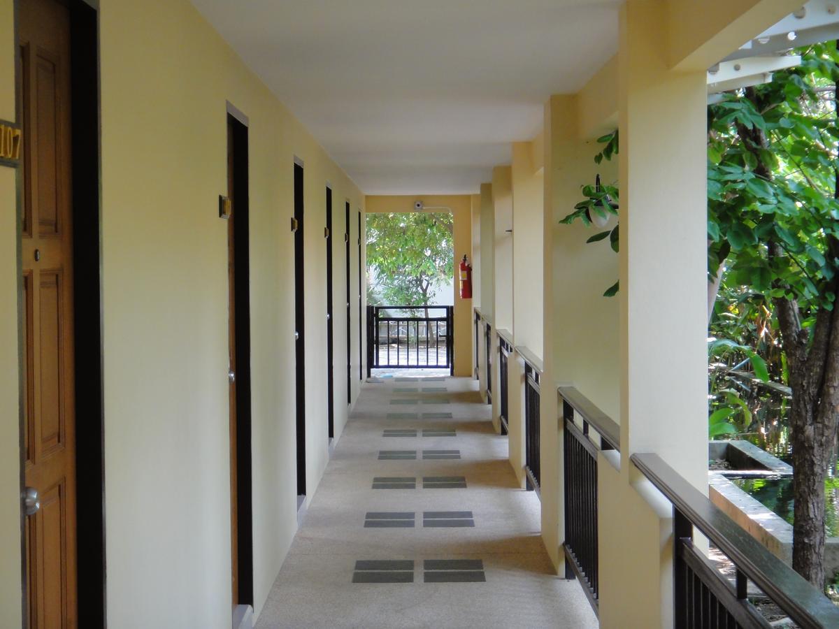 Baan Talay See Cream Resort Samut Songkhram Exterior foto