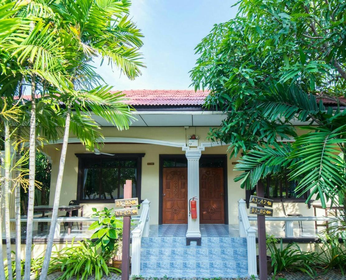 Baan Talay See Cream Resort Samut Songkhram Exterior foto