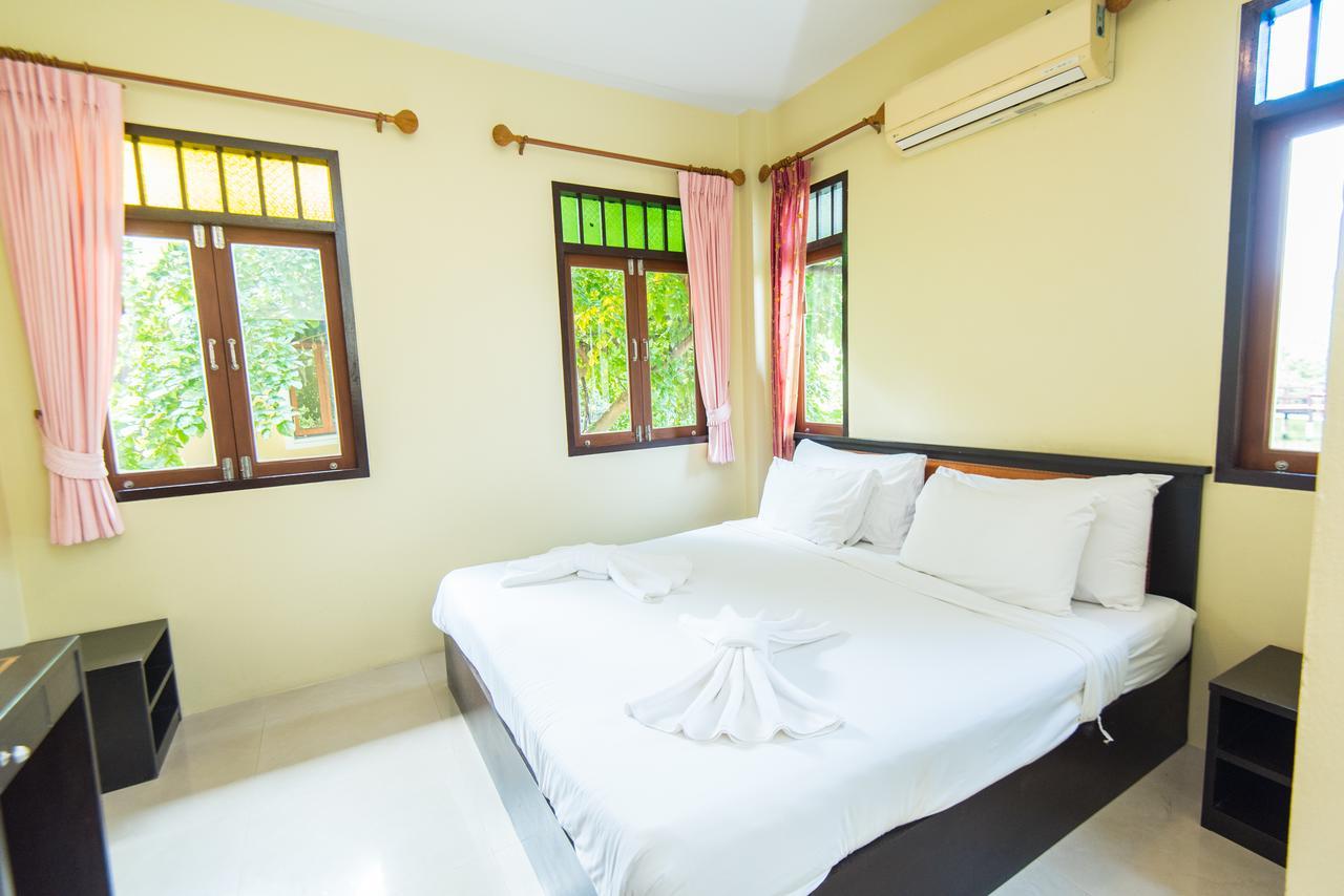 Baan Talay See Cream Resort Samut Songkhram Exterior foto